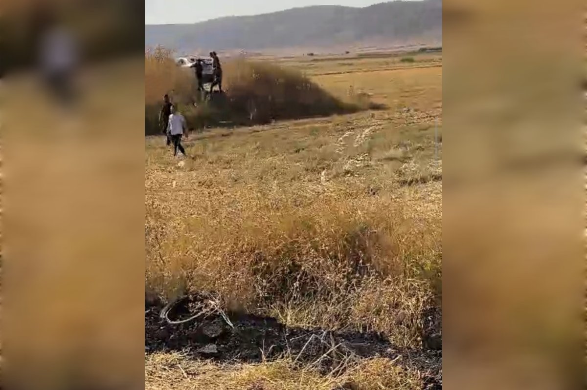 Mardin’de kontrolden çıkan otomobil tarlaya uçtu: 4 yaralı