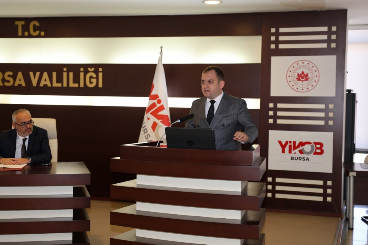 Bursa'da bağımlılıkla mücadele masaya yatırıldı