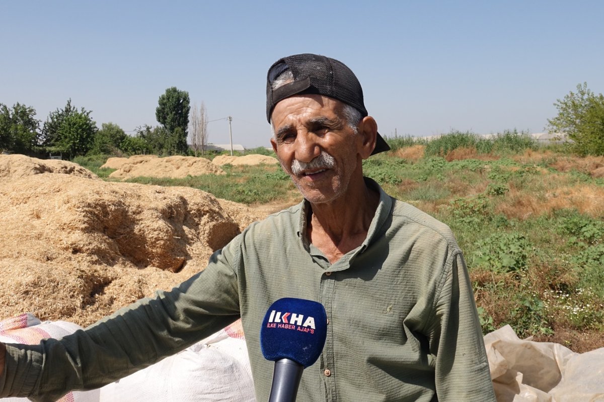 Çiftçiler kışlık saman hazırlığını sürdürürken artan maliyetlerden yakındı