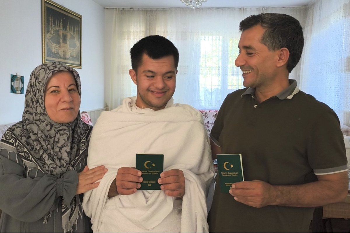 Engelli gencin Kâbe hayali gerçekleşiyor