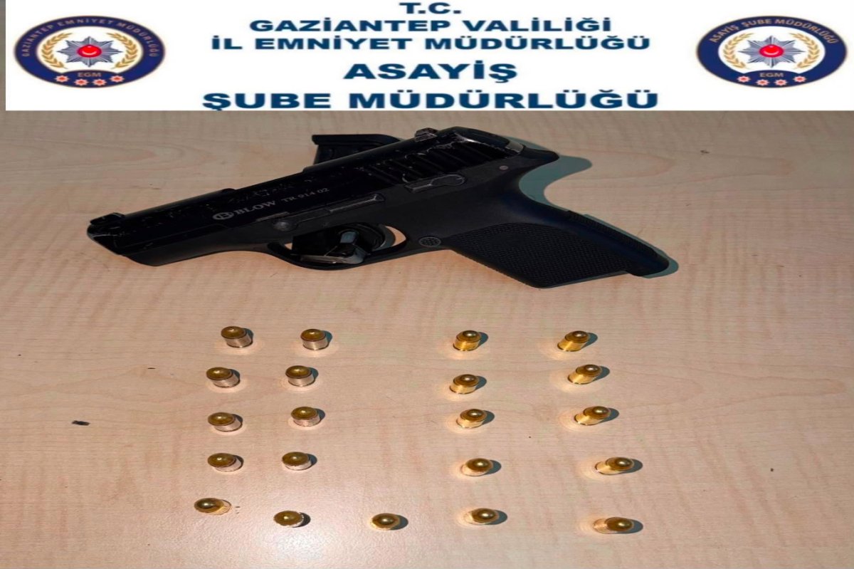 Gaziantep'te 3 ruhsatsız tabanca ele geçirildi
