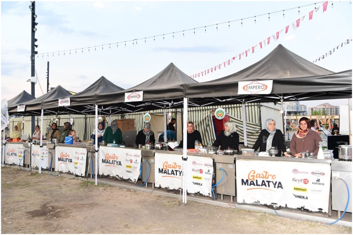 Malatya'da ev hanımları yöresel lezzetler için yarıştı