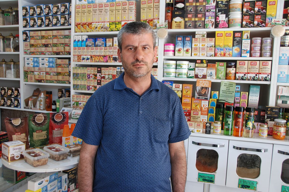 İzmirli aktar lavantanın kullanım alanlarını anlattı: Yağına ve esansına dikkat