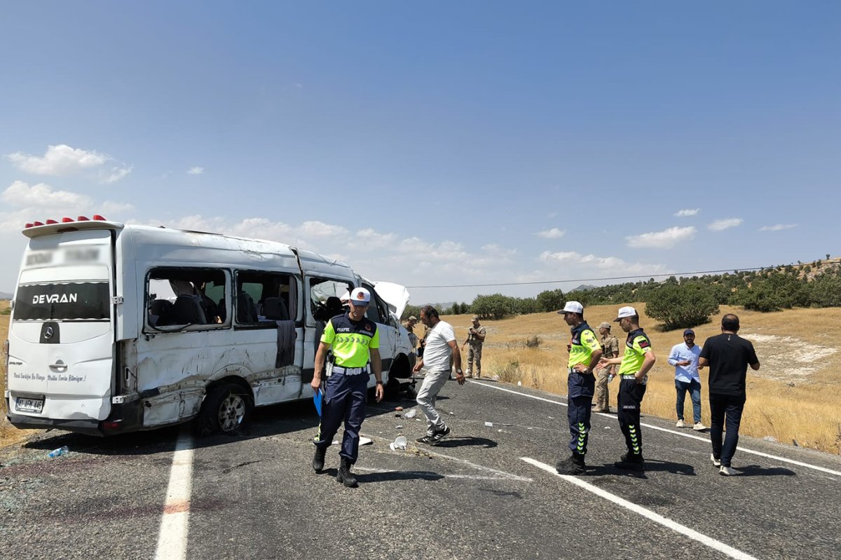 Diyarbakır-Bingöl yolunda feci kaza: 3 ölü 12 yaralı