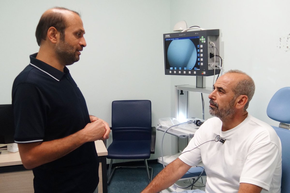 Doç. Dr. Aslan: Ses kısıklığı 3 haftadan uzun sürüyorsa ihmal etmeyin