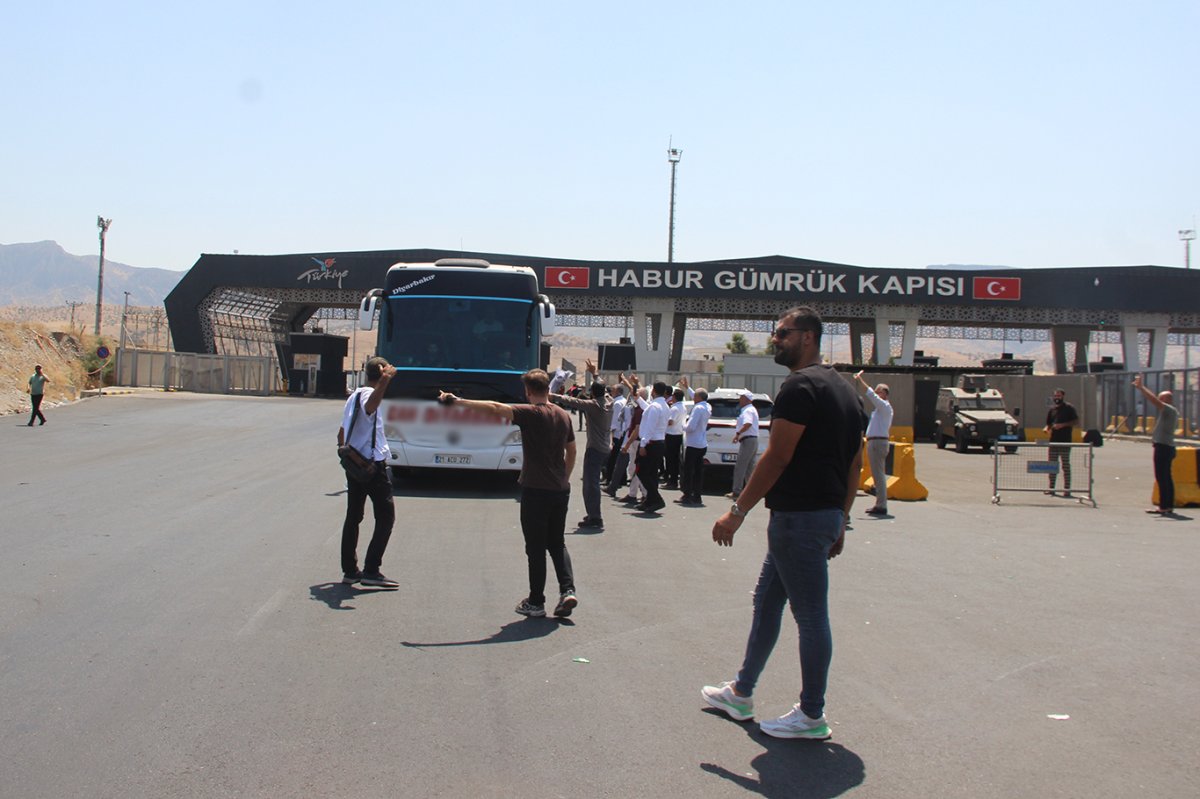 Irak hükümetinin izin vermediği Filistin konvoyu geri döndü