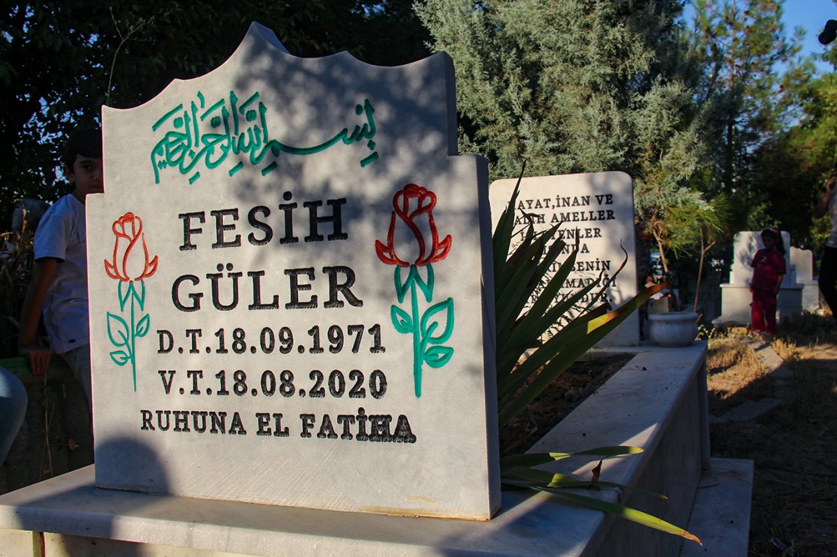 Fesih Güler Hoca vefatının 6'ncı yıl dönümünde kabri başında anıldı