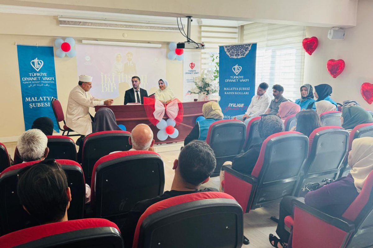 "İki İnsan Bir Hayat" projesi kapsamında Malatya'da iki genç çiftin nikâhı kıyıldı