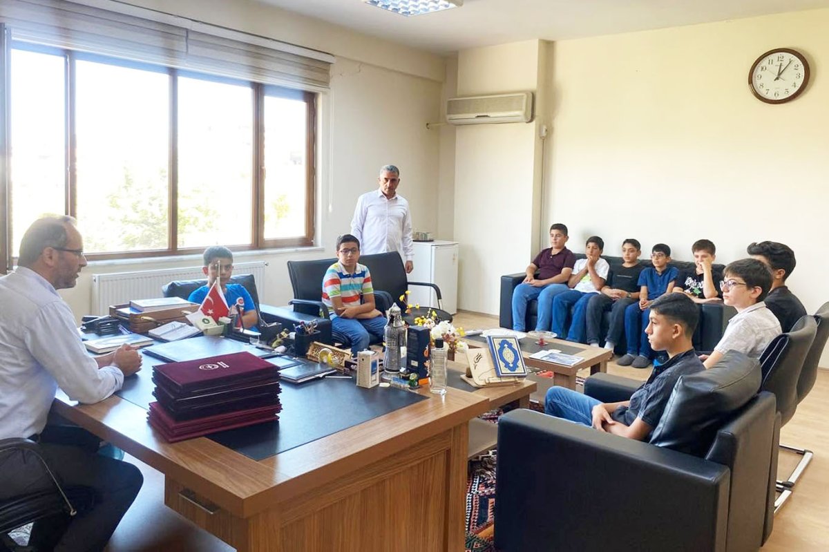 Malatya'da hafızlık eğitimini tamamlayan öğrenciler belgelerini aldı