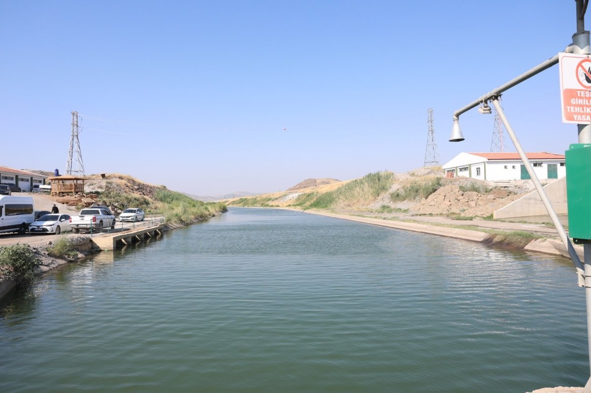 Gaziantep'te tarım arazileri Kılavuzlu suyu ile buluştu