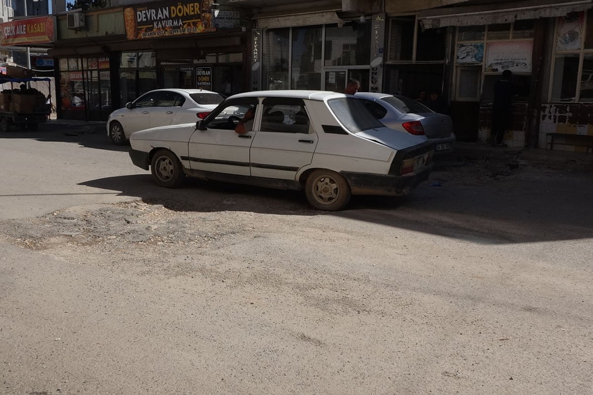 HÜDA PAR Şanlıurfa İl Başkanı Fidan'dan kentteki bozuk yolların onarılması çağrısı