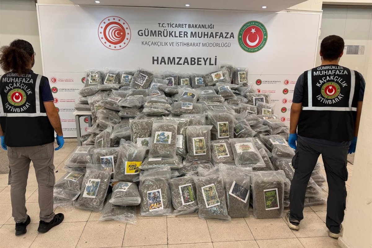 Edirne'de yaklaşık 288 kilo esrar ele geçirildi