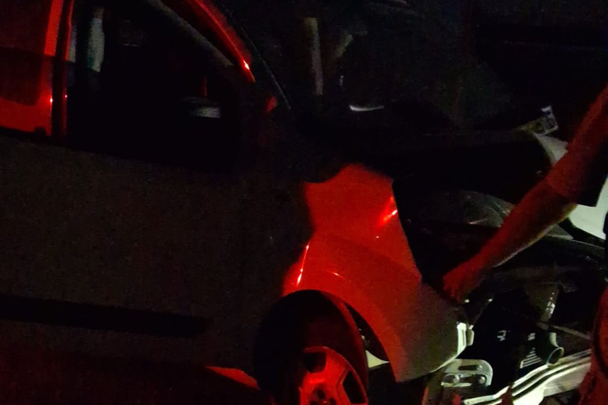 Batman'da iki hafif ticari taksi çarpıştı: 2 yaralı