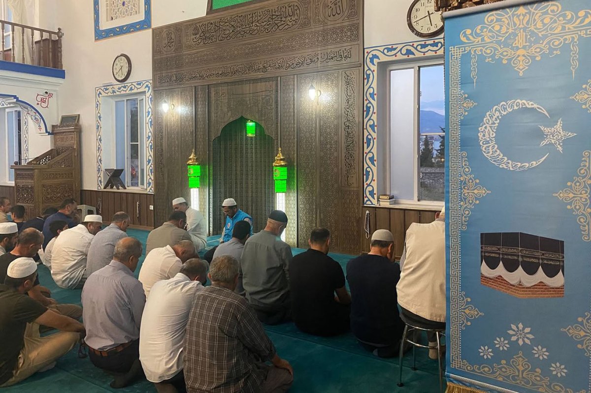 Mevlid-i Nebi Haftası'nda sabah namazı buluşması