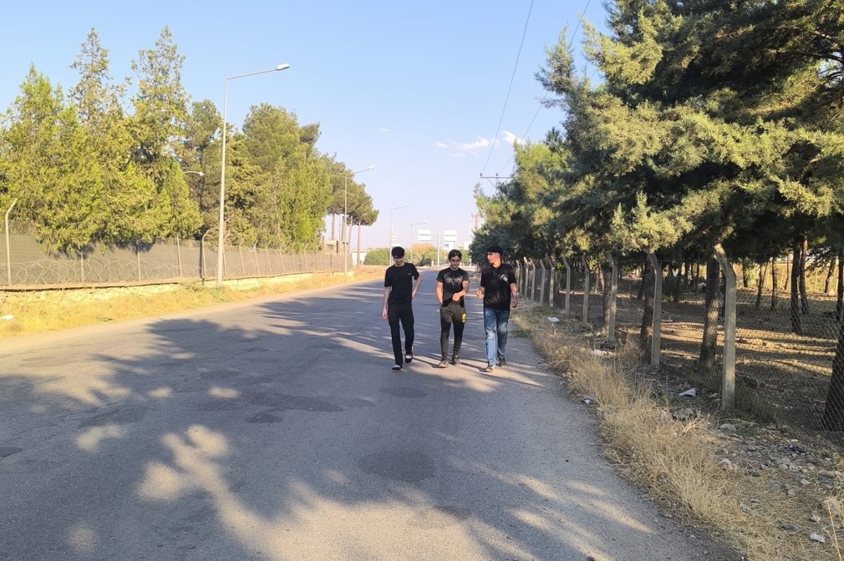 Mahalle sakinlerinden kaldırım talebi: Kazalar meydana gelmeden önlem alınmalı