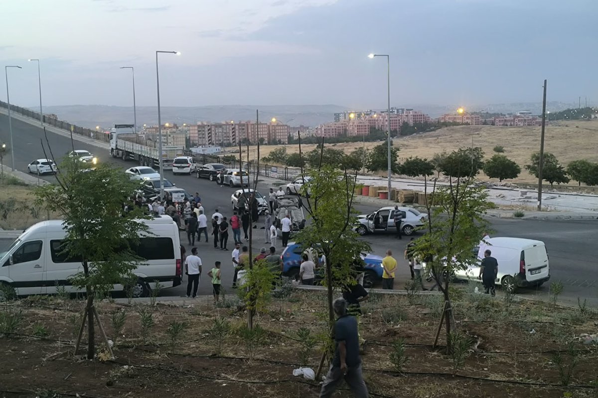 Şanlıurfa'da zincirleme trafik kazasında 3 yaralı