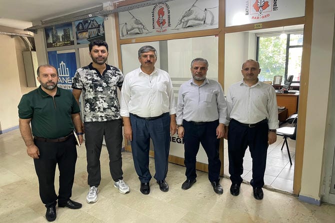 ueb-sube-baskani-ciftciden-esnaf-ve-halka-davet-2.jpeg