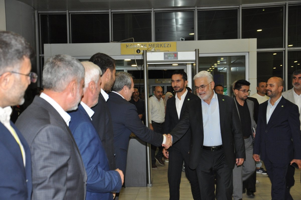 HÜDA PAR Genel Başkanı Yapıcıoğlu: Kamu alımlarında uyuşturucu testi şartı getirilsin