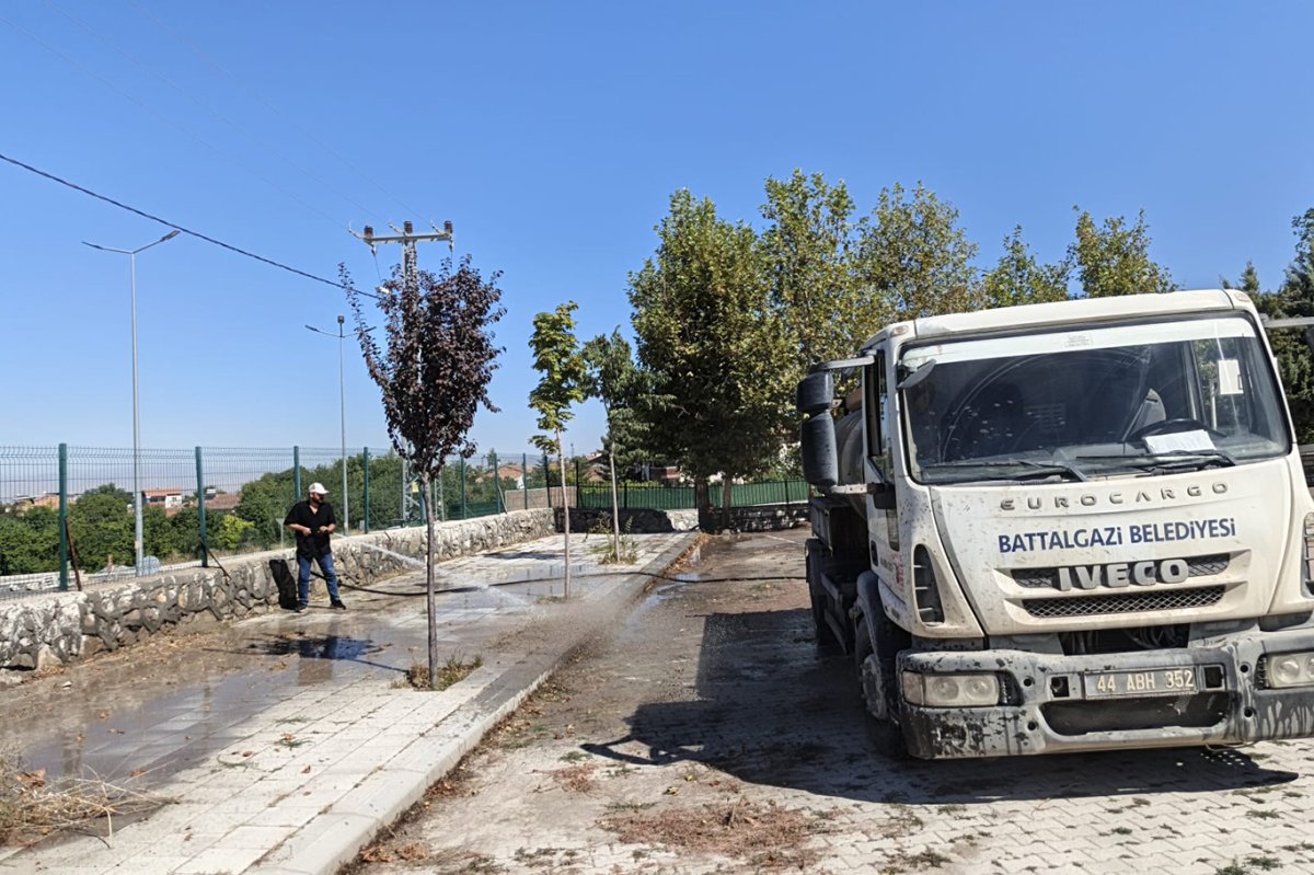 Battalgazi Belediyesi okulları yeni eğitim dönemine hazırladı