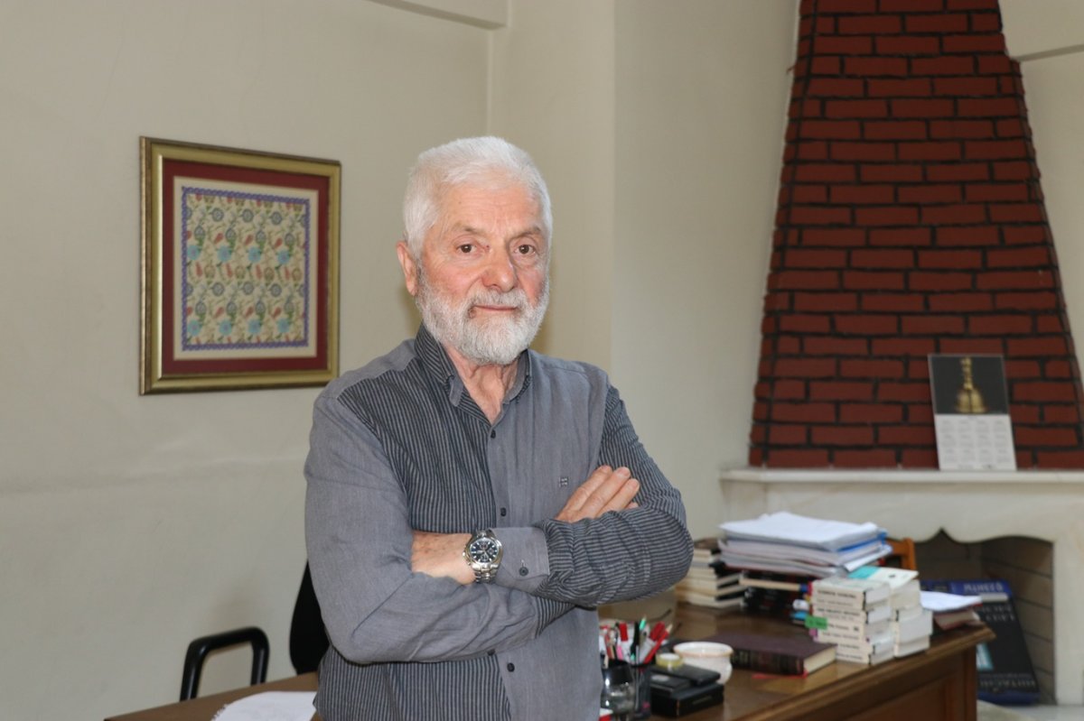 Emekli Hâkim Çiçek: İslam'ın temel ilkelerini sadeleştirerek bir anayasa yapmamız lazım