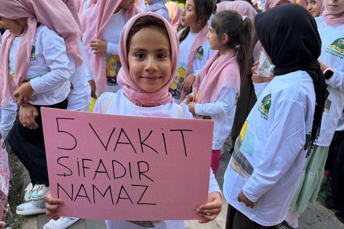 Gercüş'te "Hayat Namazla Güzeldir" etkinliği düzenlendi