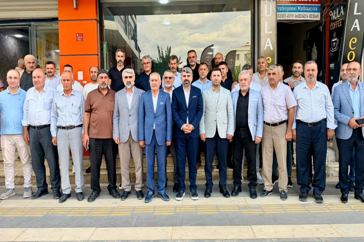 HÜDA PAR Milletvekili Dinç, Bismil’de vatandaşların sorun ve taleplerini dinledi