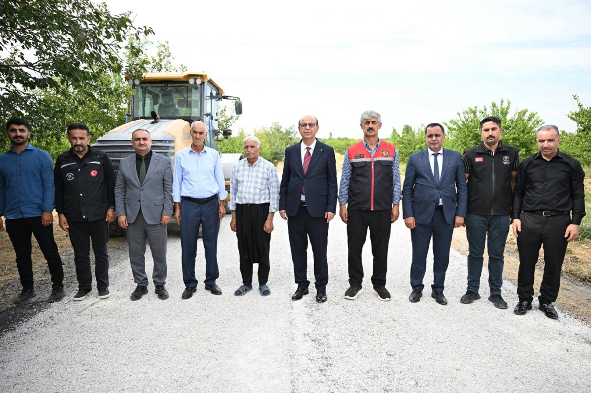 Malatya'da kırsal mahallelerin yolları yenileniyor