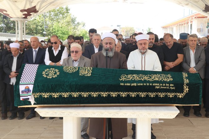 Helal gıda hareketinin tanınan ismi Büyüközer ebediyete uğurlandı