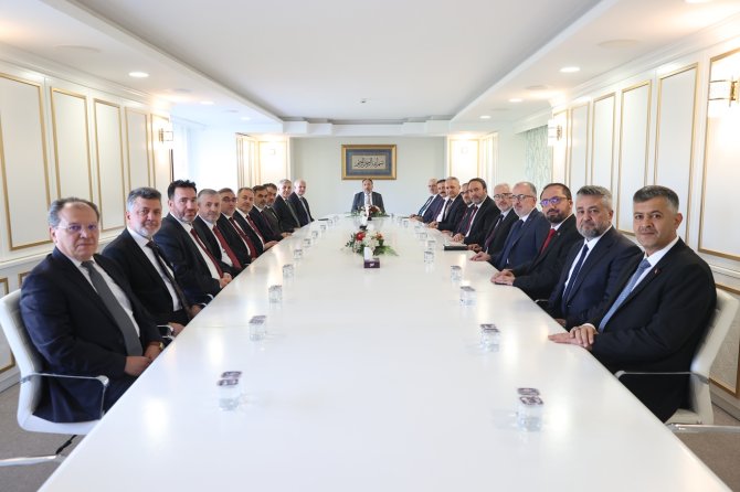 Diyanet İşleri Başkanı Arpaguş, yeni atanan il müftülerini kabul etti