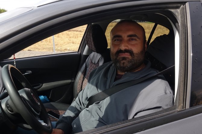 Batman'da yağmur sonrası yollar çamura döndü: Mahalle sakinleri altyapı bekliyor