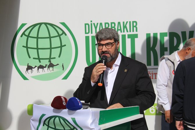 Umut Kervanı Diyarbakır'da sosyal market açtı