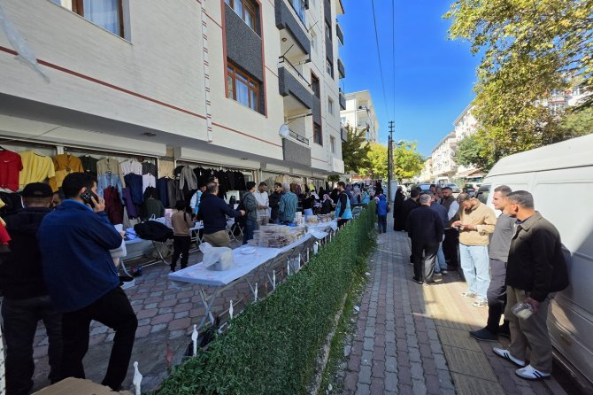 Ankara'da ihtiyaç sahipleri yararına kermes