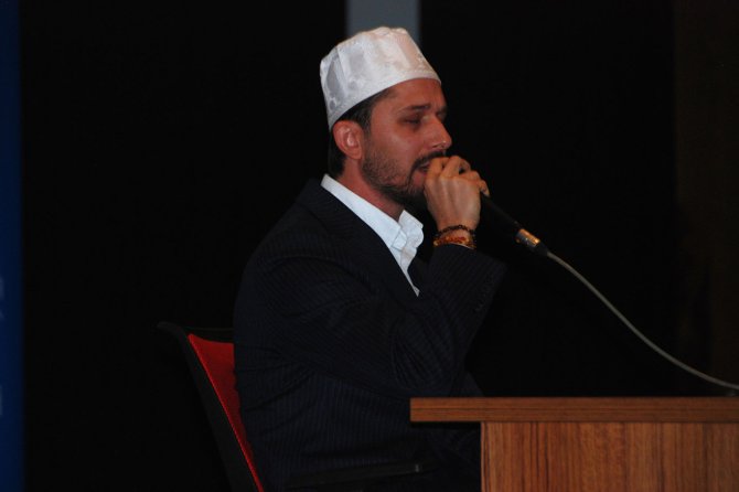 Prof. Dr. Demir: Camiler, Müslümanları kardeşlik etrafında birleştiren sembollerdir