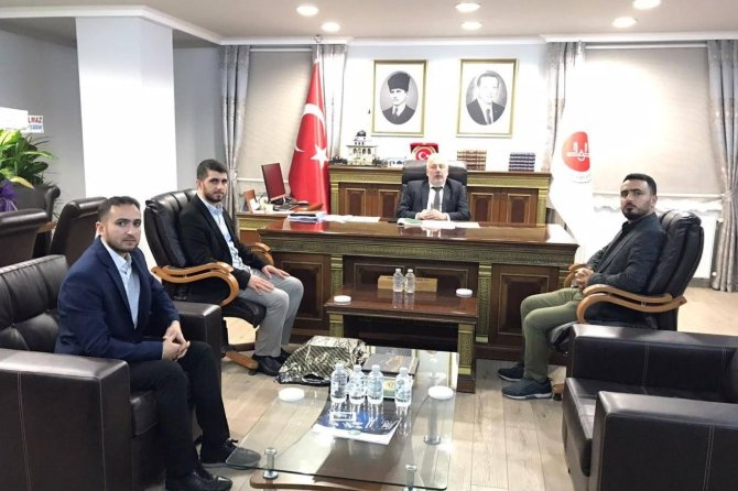 Rize'de Peygamber Sevdalıları Derneğinden Yılmaztürk ve Badır'a ziyaret