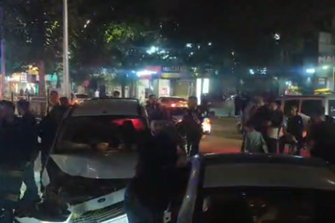 Batman'da trafik kazasında 4 kişi yaralandı