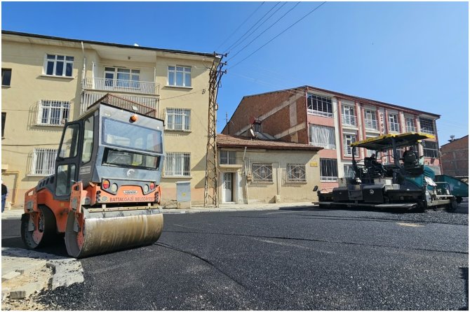 Battalgazi’de TOKİ konutlarının bağlantı yolları asfaltlandı