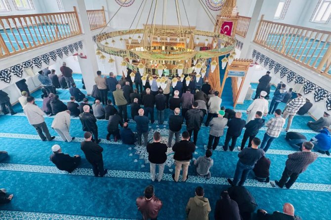 Malatya'da yapımı tamamlanan Çalıgülü Camii ibadete açıldı