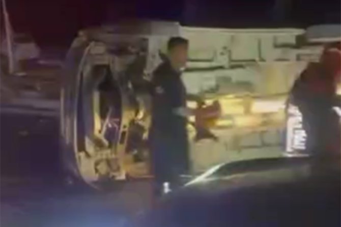 Malatya'da minibüs ile otomobil çarpıştı: 5 yaralı