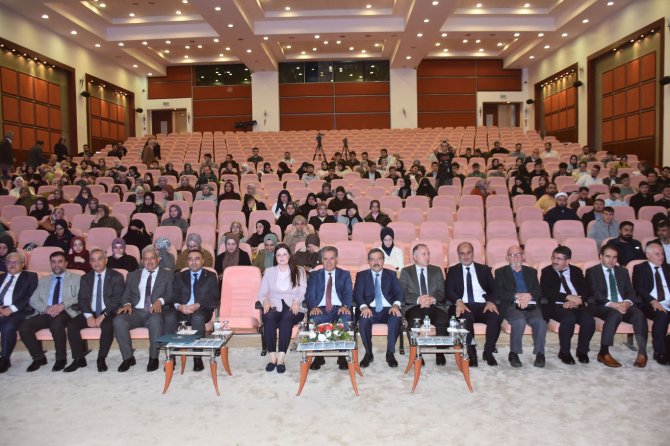 Malatya'da "Din ve Bağımlılık" sempozyumu başladı