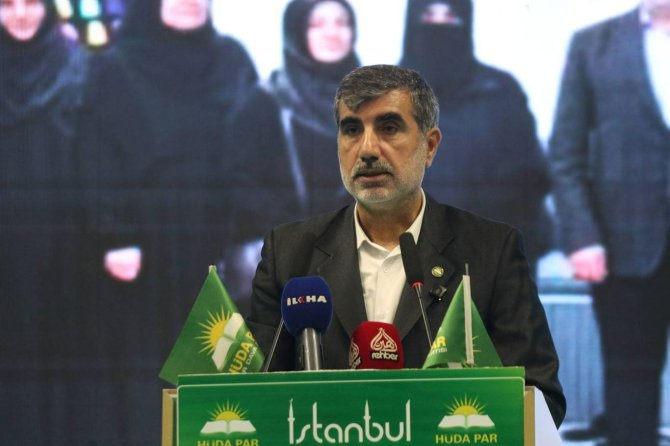 HÜDA PAR İstanbul İl Başkanı Eşin'den İBB'ye tepki: Bütçe altyapıya harcansaydı sel felaketleri yaşanmazdı