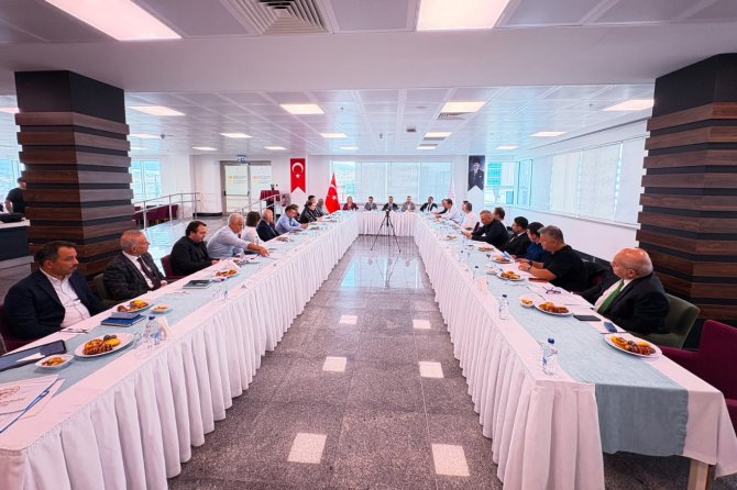 Mersin'de sağlık hizmetleri değerlendirildi