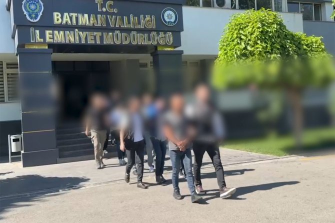 Batman merkezli uyuşturucu operasyonunda 17 kişi tutuklandı