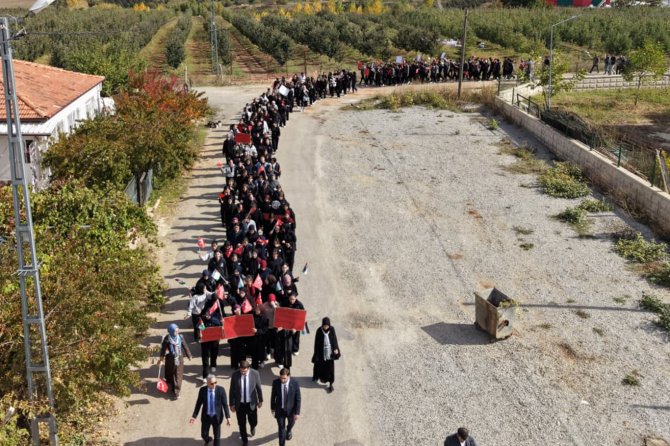 Öğrenciler camide değerleriyle buluştu