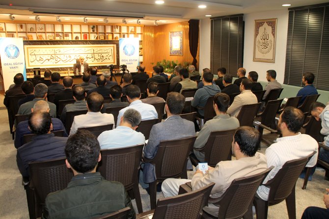 Diyarbakır'da İDEV öncülüğünde öğretmen buluşması