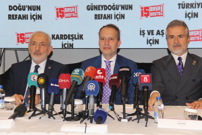 Fatih Erbakan: Ana dillerimiz analarımızın ak sütü gibi helaldir