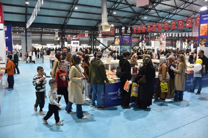 Kitap Fuarı'nda okurların Filistin duyarlılığı öne çıktı