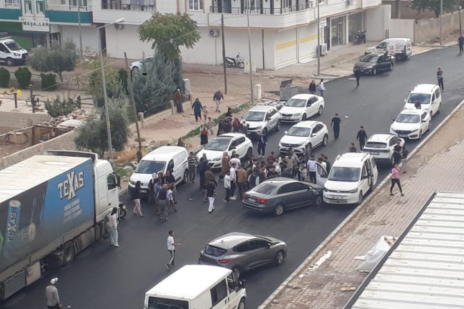 Mardin’de otomobilin bir çocuğa çarptığı anlar güvenlik kamerasına yansıdı