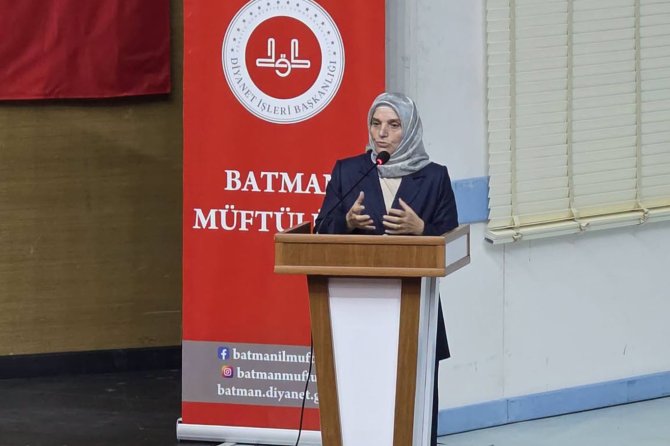 Batman'da din görevlileri ve Kur'an kursu öğreticileri bir araya geldi