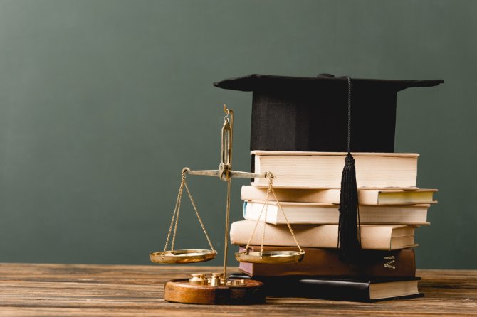 Hukuk eğitiminde sınavlara muhakeme vurgusu